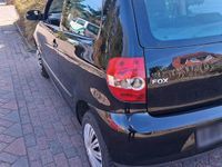 Gebraucht VW Fox 54 PS (39 kW) 2008 Schwarz Kleinwagen