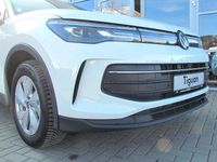 Neu VW Tiguan 150 PS (110 kW) 2026 Weiß SUV