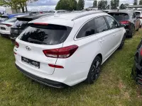 Gebraucht Hyundai i30 160 PS (117 kW) 2023 Atlas white / sol Kombi