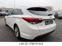 Gebraucht Hyundai i40 135 PS (99 kW) 2017 Weiß Kombi