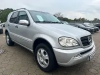 Gebraucht Mercedes ML270 163 PS (119 kW) 2004 Silber SUV