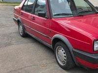 Second-hand VW Jetta 70 CP (51 kW) 1990 Roșu Berlinǎ
