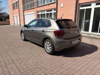 Gebraucht VW Polo Join 95 PS (69 kW) 2019 Grau Kleinwagen