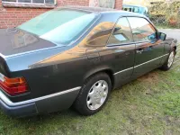 Gebraucht Mercedes 230 132 PS (97 kW) 1992 Schwarz Coupé