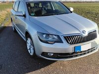 Gebraucht Skoda Superb Ambition 160 PS (117 kW) 2015 Silber Kombi