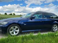 Gebraucht BMW 320 163 PS (119 kW) 2012 Blau Kombi