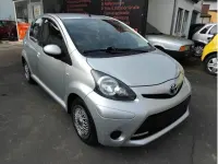 Używany Toyota Aygo Cool 68 KM (50 kW) 2012 Srebrny Hatchback