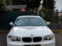 Gebraucht BMW 116 Performance 122 PS (89 kW) 2011 Weiß Kleinwagen