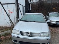 Gebraucht VW Polo 60 PS (44 kW) 2001 Grau Kleinwagen