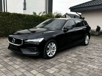 gebraucht Volvo V60 Kombi Geartronic 8G Momentum Pro