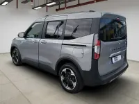 Gebraucht Ford Tourneo Courier Active 125 PS (91 kW) 2025 Silber Van / Kleinbus