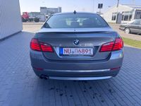 Gebraucht BMW 520 Sport Line 184 PS (135 kW) 2011 Grau Limousine