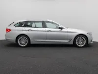 Gebraucht BMW 520 Luxury Line 190 PS (139 kW) 2019 Glaciersilber  a83schwarz Limousine