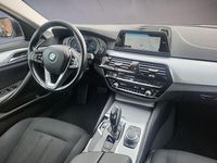 Gebraucht BMW 520 Sport Line 190 PS (139 kW) 2018 Blau Limousine