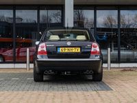 Usata VW Passat 275 CV (202 kW) 2003 Nero Berlina