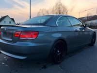 Gebraucht BMW 325 Cabriolet 217 PS (159 kW) 2007 Grau Cabrio