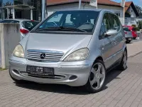 Gebraucht Mercedes A190 125 PS (91 kW) 2002 Blau Kleinwagen