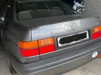 Używany VW Jetta 90 KM (66 kW) 1993 Szary Sedan/Limuzyna