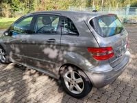 Gebraucht Mercedes B170 116 PS (85 kW) 2008 Grau Van / Kleinbus