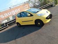 Gebraucht Peugeot 107 69 PS (50 kW) 2006 Gelb Kleinwagen