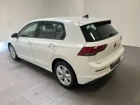 Gebraucht VW Golf VIII Life 110 PS (80 kW) 2023 Weiß Limousine
