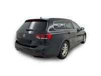 Gebraucht VW Passat R-line 122 PS (89 kW) 2022 Deep black perleffekt Kombi