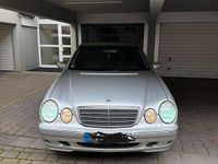 Gebraucht Mercedes E430 279 PS (205 kW) 2001 Grau Limousine