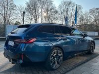 Gebraucht BMW i5 M Sport 250 kW (340 PS) 2024 Blau Kombi