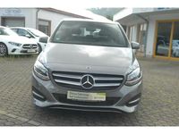 Gebraucht Mercedes B180 122 PS (89 kW) 2018 Mountain (grau) Van / Kleinbus