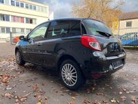 Gebraucht Renault Clio II Dynamique 75 PS (55 kW) 2011 Schwarz Kleinwagen