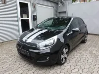 Gebraucht Kia Rio Platinum Edition 109 PS (80 kW) 2014 Schwarz Limousine