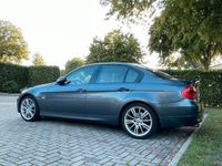 gebraucht BMW 318 3er i e90 Automatik Checkheitgepflegt