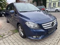 Gebraucht Mercedes B180 122 PS (89 kW) 2012 Blau Van / Kleinbus