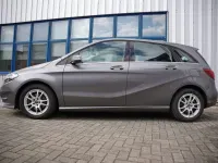 Gebraucht Mercedes B180 122 PS (89 kW) 2018 Grau Van / Kleinbus
