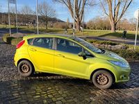 Gebraucht Ford Fiesta Titanium 82 PS (60 kW) 2010 Grün Kleinwagen