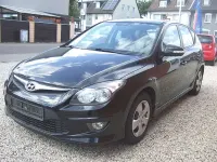 Gebraucht Hyundai i30 Classic 109 PS (80 kW) 2012 Phantom black Kleinwagen