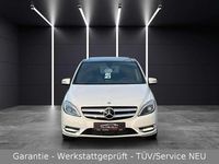 Gebraucht Mercedes B180 122 PS (89 kW) 2012 Weiß Van / Kleinbus