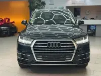 Używany Audi Q7 Design 218 KM (160 kW) 2017 Czarny SUV