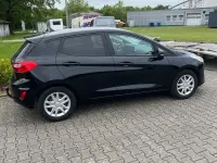 Używany Ford Fiesta Cool & Connect 101 KM (74 kW) 2018 Czarny Hatchback