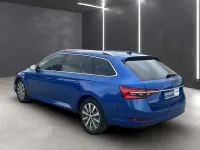 Gebraucht Skoda Superb Style 200 PS (147 kW) 2022 Raceblau metallic Kombi