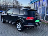 Gebraucht VW Touareg Terrain Tech 262 PS (192 kW) 2015 Silber SUV