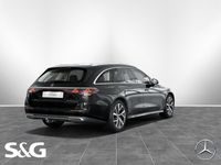 Gebraucht Mercedes E300 Avantgarde 204 PS (150 kW) 2024 Metalliclack obsidianschwarz met Kombi