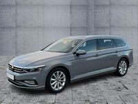 Gebraucht VW Passat 150 PS (110 kW) 2023 Grau Kombi