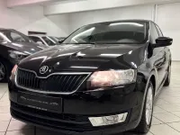 Używany Skoda Rapid Ambition 90 KM (66 kW) 2016 Czarny Hatchback