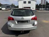 Gebraucht Opel Astra Selection 95 PS (69 kW) 2011 Argon silber/ice silver (m2) Kombi