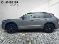 Gebraucht VW Touareg R 462 PS (339 kW) 2024 Grau (metallic) SUV