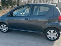 Gebraucht Toyota Aygo 67 PS (49 kW) 2006 Grau Kleinwagen