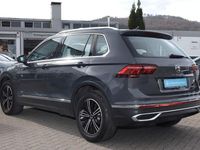 Gebraucht VW Tiguan Elegance 150 PS (110 kW) 2023 Grau SUV