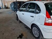 Gebraucht Citroën C3 60 PS (44 kW) 2009 Weiß Kleinwagen
