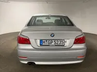 Gebraucht BMW 523 190 PS (139 kW) 2007 Silber Limousine